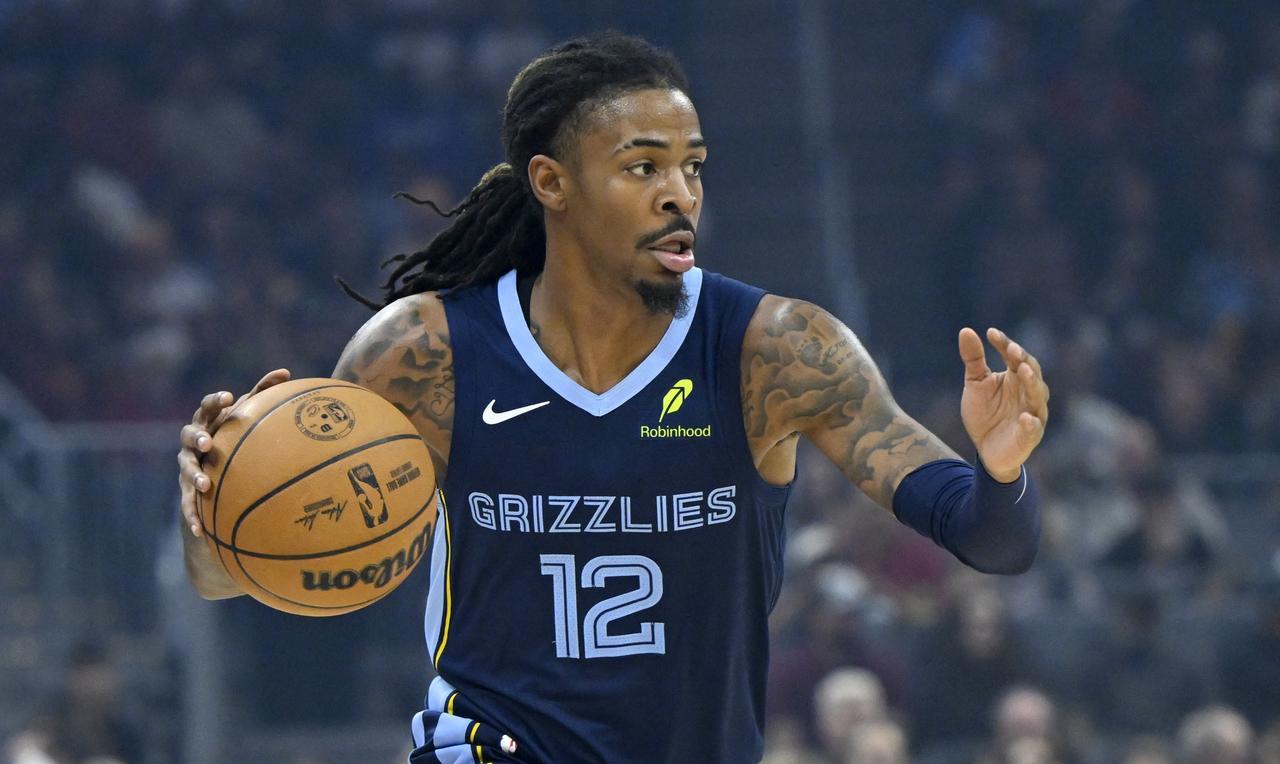 26岁的球星竟然无人问津！美媒报道：灰熊兜售莫兰特，但是并没有球队与灰熊管理层联