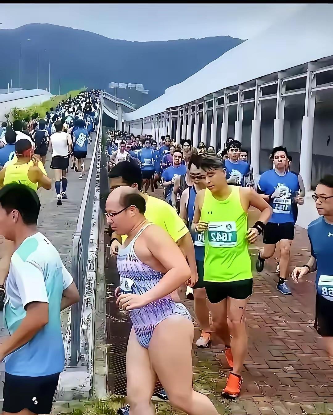 快乐的马拉松[赞][赞]
