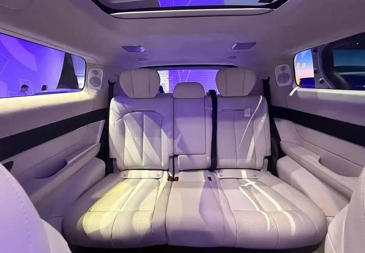 未来10年这五家车企大概率100%存活：
1，比亚迪100%的存活
2，奇瑞汽车