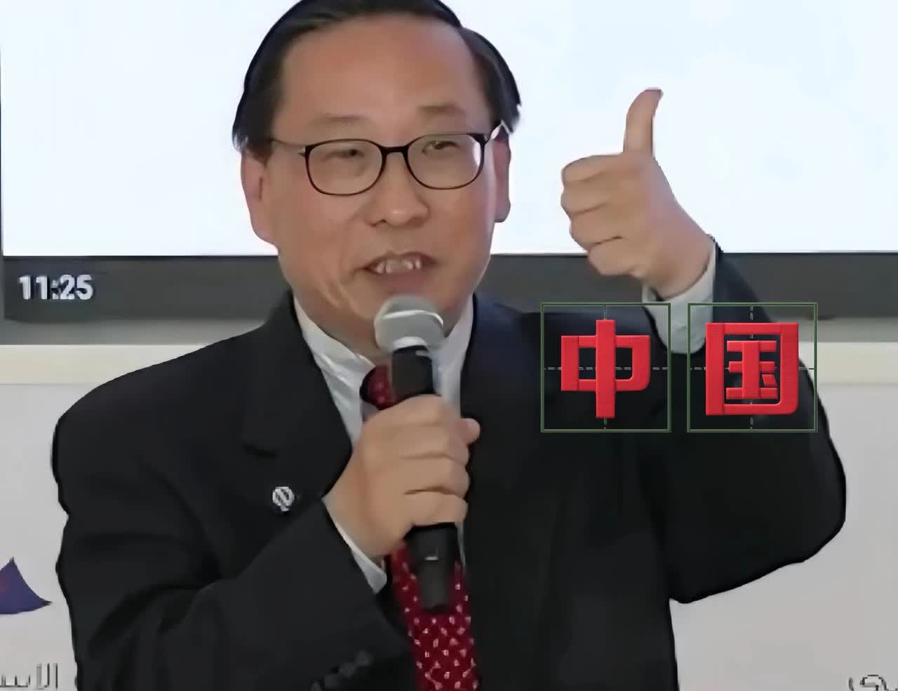 高志凯在国际会议的提问
菲律宾学者听了脸都白了

高志凯在国际会议上发言时