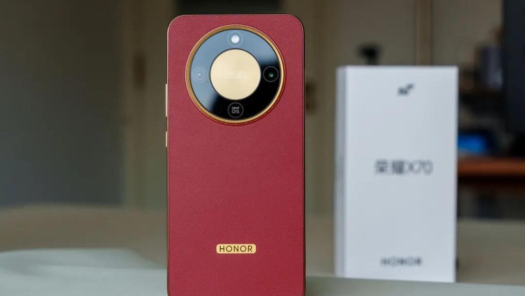 预算1000元左右，长辈手机怎么选？