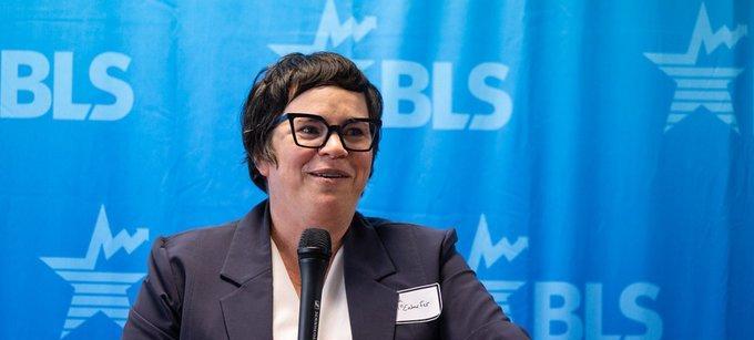 特朗普下令解雇美国劳工统计局局长
特朗普因不满美国劳工统计局发布的疲软就业数据，