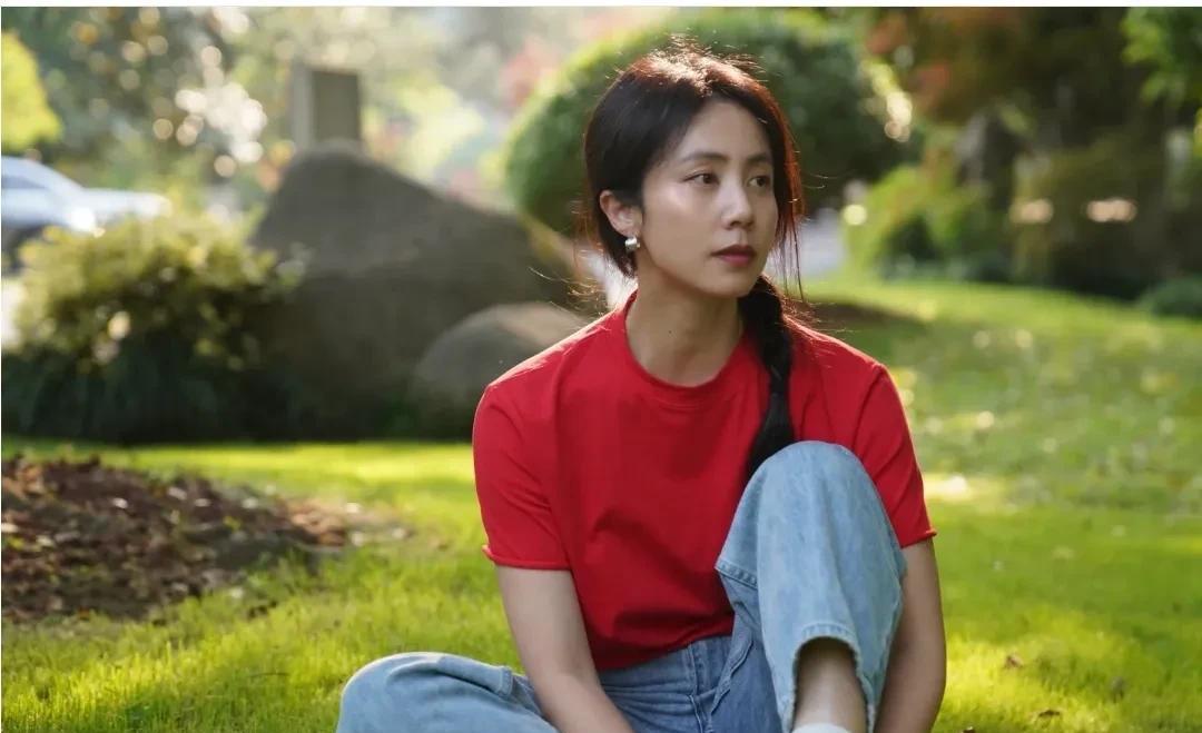 原以为孙莉的大女儿黄多多够漂亮了，没想到他的二女儿更为出挑。
孙莉晒与孩子假期期