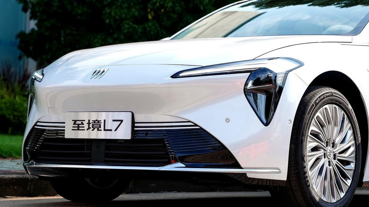 史上最强“特供车”！别克新车向新势力宣战，网友评价：太强了