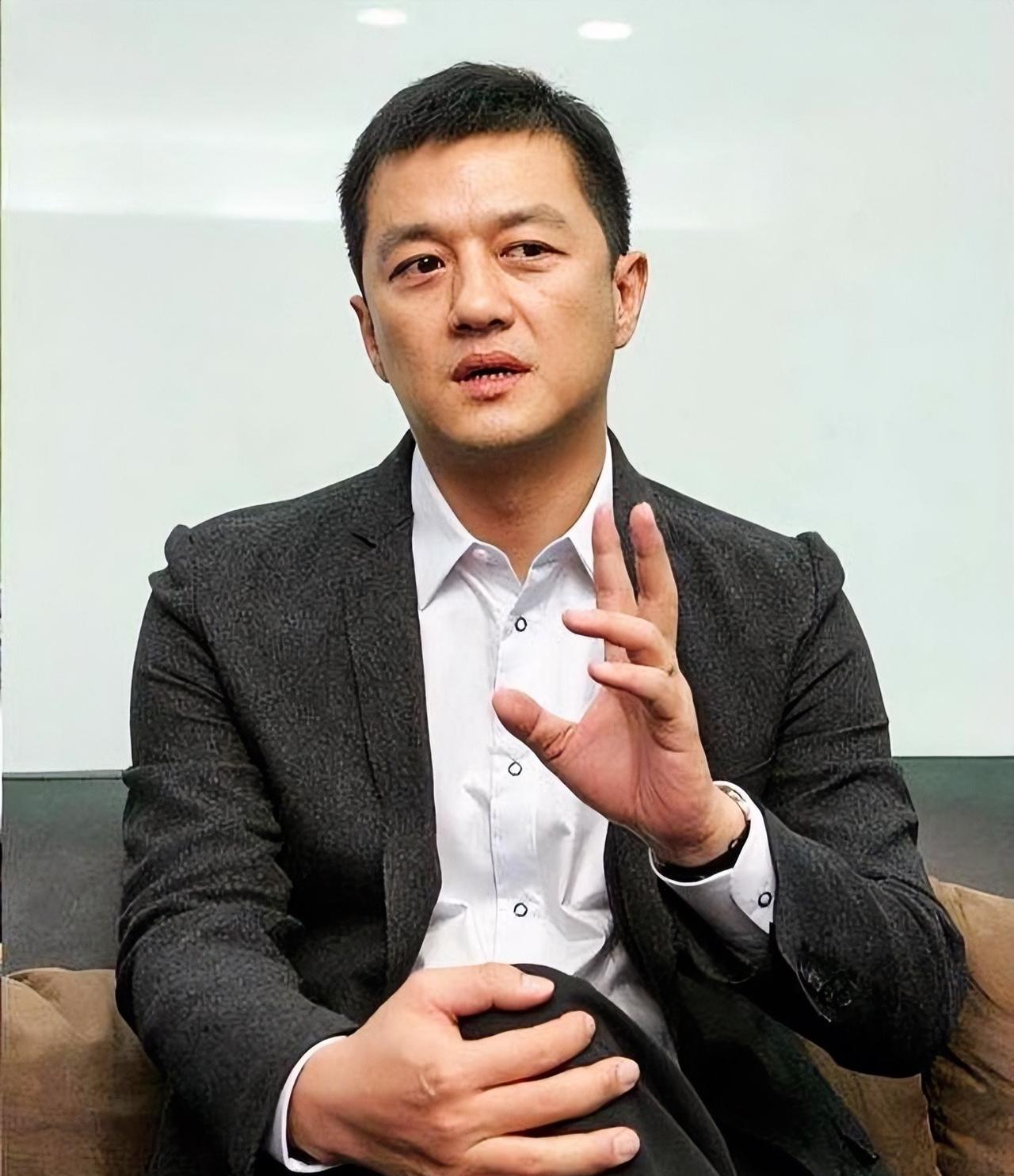 我终于有点理解海哈金喜了
虽然他是做生意“翻车专业户”
但是他肯定有着不同寻常的