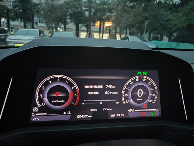 用车5个月了
目前没有什么问题，就是车漆太薄了，有一些树枝划痕，最满意的地方就是