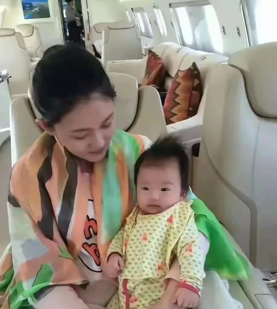 离婚妈妈想多拿钱











我的天哪！你们能想象吗？一个女人离婚后竟