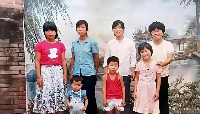 所谓一人得道，鸡犬升天！
因为岳云鹏，整个家族命运都改变了。你们认同吗？#岳云鹏