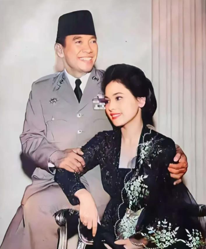 1959年，印尼总统苏加诺秘密访问日本，知道他好色，日本专门从国内为他挑选了19