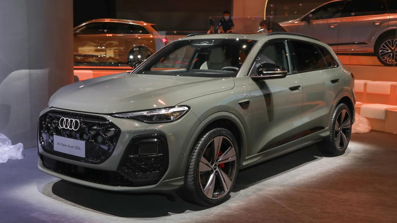 预售31.3万！全新奥迪Q5L轴距2945mm，配3块大屏+华为智驾双雷达