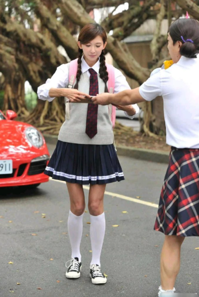 52岁的林志玲再次出演高中生你会看吗？