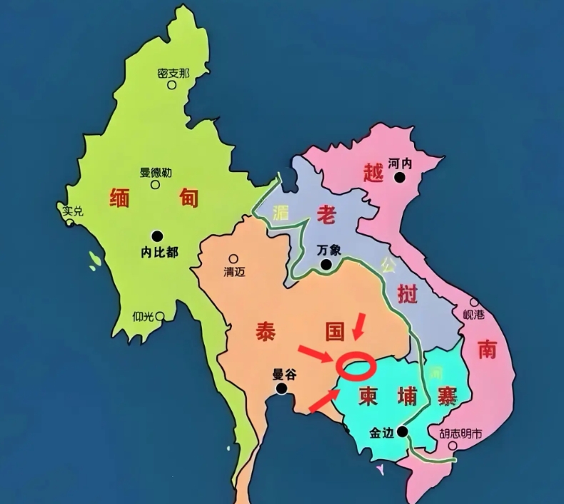 泰柬冲突，就在这里！

柬埔寨的奥多棉吉省，泰国的素林府，在这两地的接壤处，发生