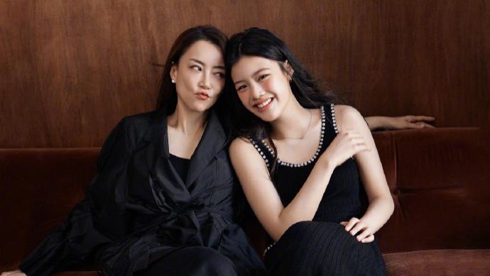 霍汶希14岁女儿“比艺人更美”，像钟丽缇女儿也像演员孙珍妮