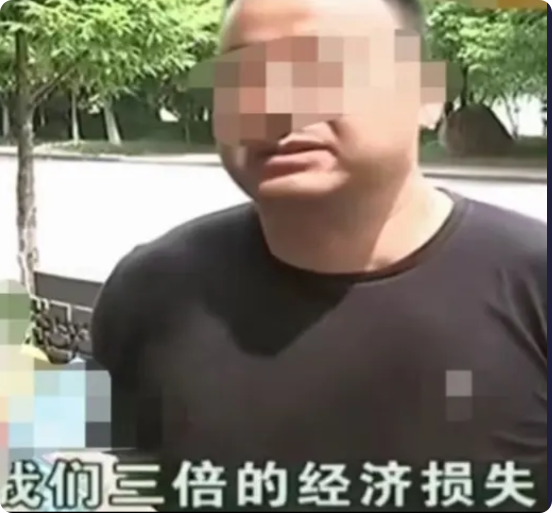 “太过分了！”2022年，浙江一男子在请客吃饭时消费了7855元。不料，在核对菜
