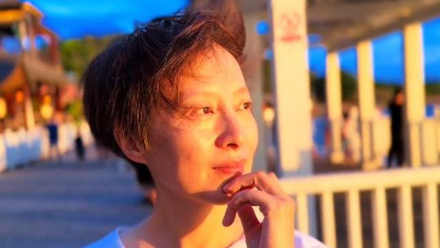 可云扮演者徐露姐面对衰老，她的回复令人敬佩：我不想随意的去改变，岁月在我脸上留下的每一笔
