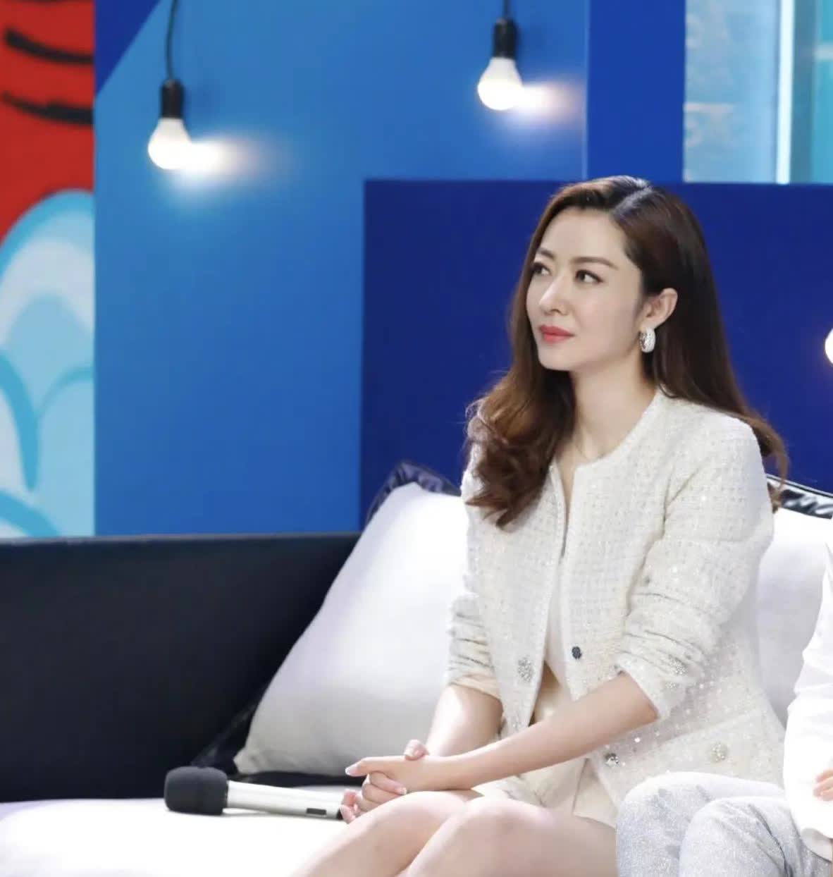 郭富城是不是脸盲，熊黛林要身材有身材，要美貌有美貌，为啥偏偏选方媛[捂脸]
