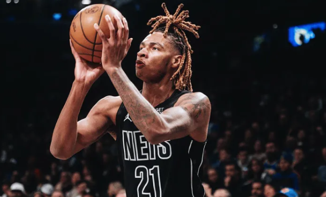 NBA常规赛，篮网98-134不敌尼克斯。
纽约媒体更新动态，篮网球员诺阿-克洛