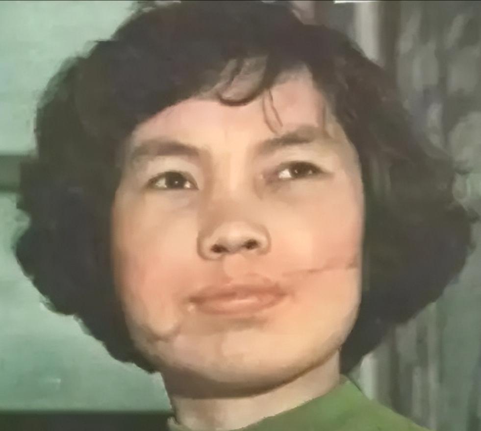 “快来人呀！”1959 年，一位妙龄少女睡觉时，6 名男子突然闯入，将她残忍折磨