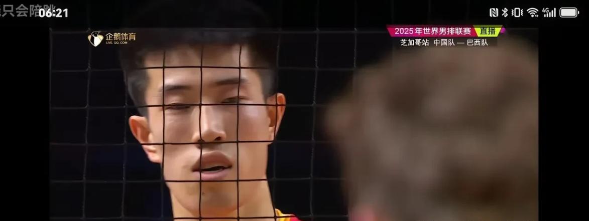 家人们谁懂啊！今天中国男排和巴西队这场球看得我心跳加速！
李咏臻必须给9.5分！