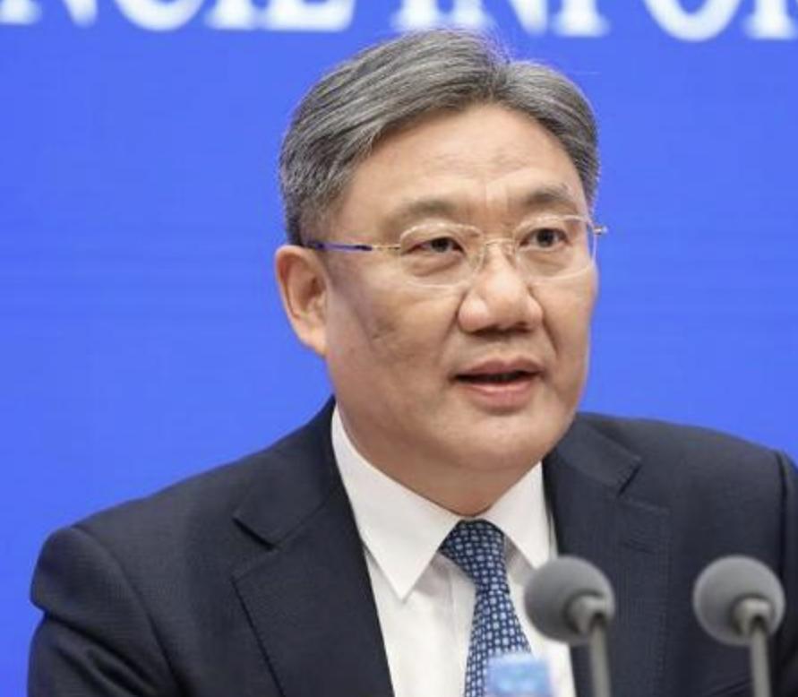 硬气！官方回应来了，川普威胁再加50%的关税，我们这么说：
1、中国将奉陪到底。