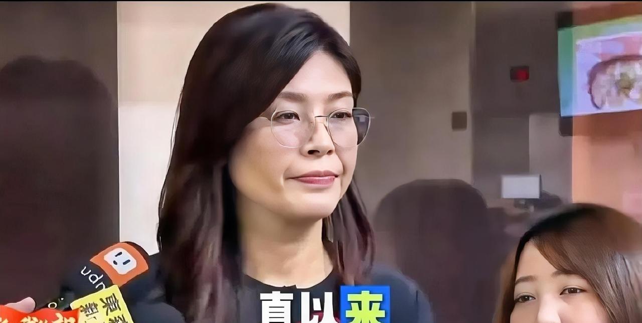 邱毅教授建议郑丽文、张亚中，罗智强进行整合！郑丽文表示: 都已经登记完了，不过到