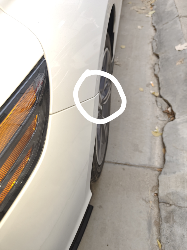 你们的11代雅阁也这样吗
如图，左前脸翼子板连接处稍微有点凸起，问销售，销售说是