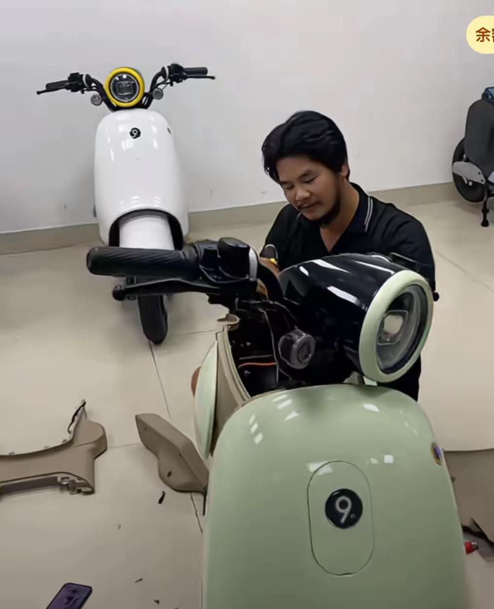 本来窃格瓦拉最好的归宿是搞直播带货，可惜他劣迹在先，不能露脸直播！
  打工是不