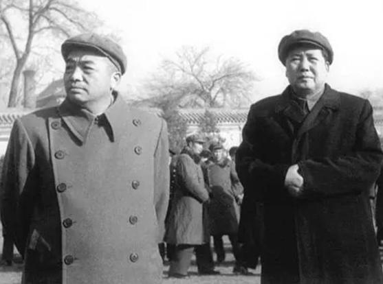 1951年，10万志愿军被美军包饺子，一向淡定自若的彭老总心急如焚连忙向毛主席求