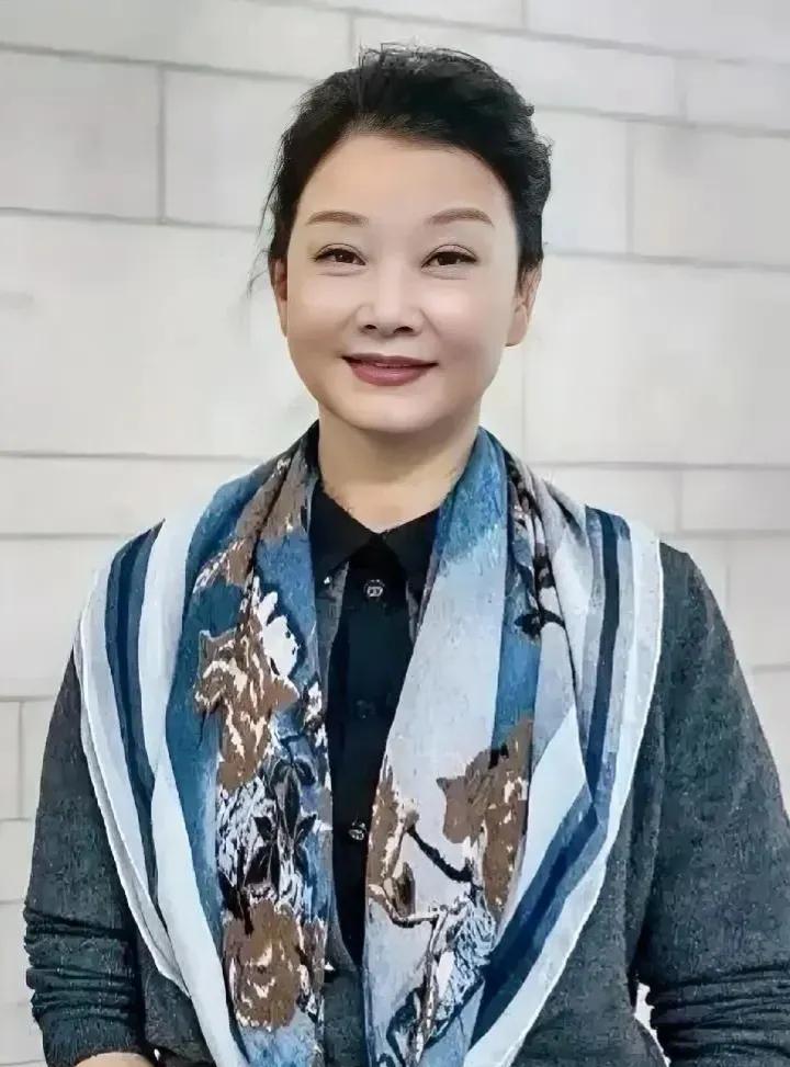 宋祖英，24年春晚常青树，首位在维也纳金色大厅、悉尼歌剧院举办独唱音乐会的中国歌