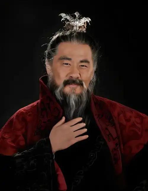 公元208年，13岁的曹冲病逝，他的好友周不疑悼念后离开。曹操吩咐手下：“去把这