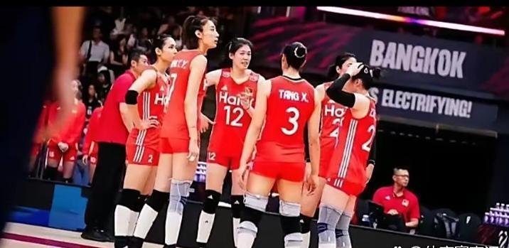 女排输了，1-3输给了法国队。
意不意外？
中国队主攻线不给力，不管是李盈莹还是