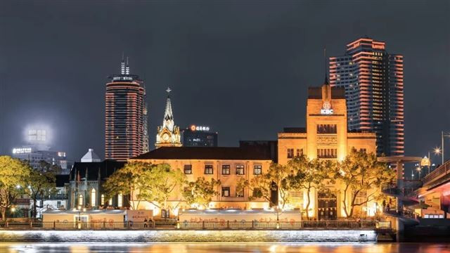 《爱你》《滤镜》……4部热播剧，30+取景地！张凌赫、檀健次都点