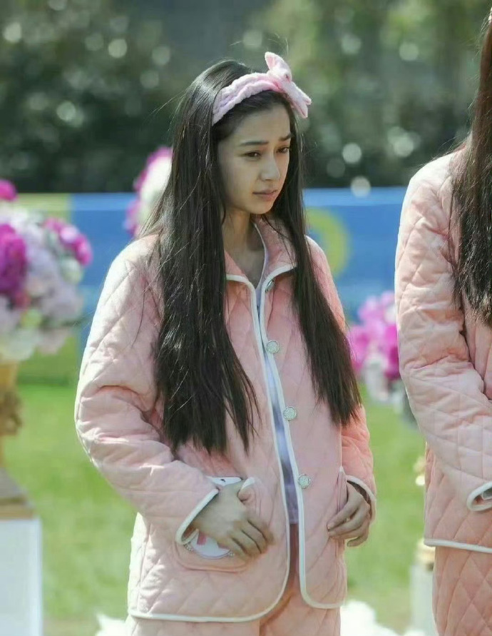 众所周知，以前的跑男才是真正的素颜，现在基本没人敢这么玩了！ ​​​