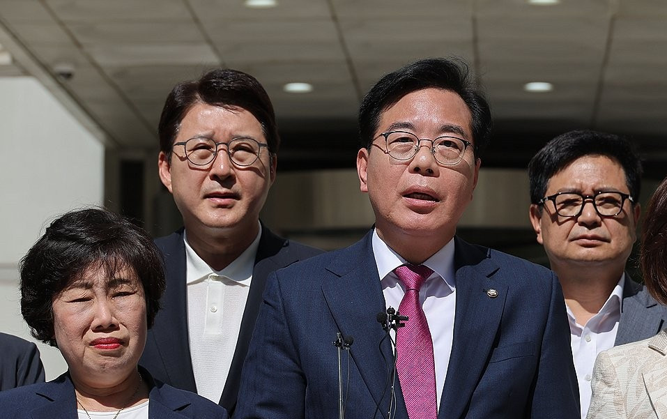 韩国总统用人，在野党气炸了！











这李在明是咋回事？刚撤了一个