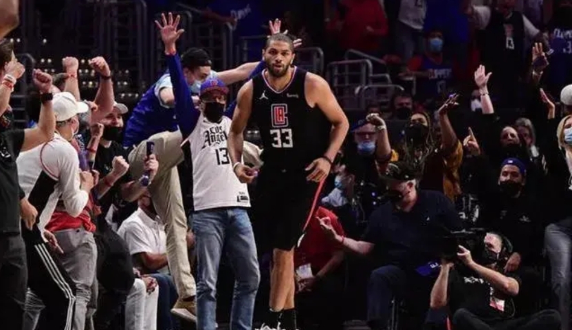 今天快船能赢尼克斯，27分7助攻的哈登竟然不是MVP，真正的MVP是首发登场的巴