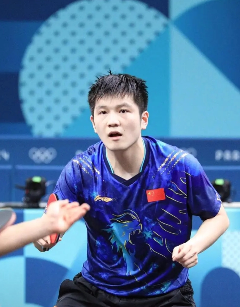 樊振东、林诗栋会师男单决赛!
第15届全运会乒乓球男单半决赛结束。樊振东4-2战