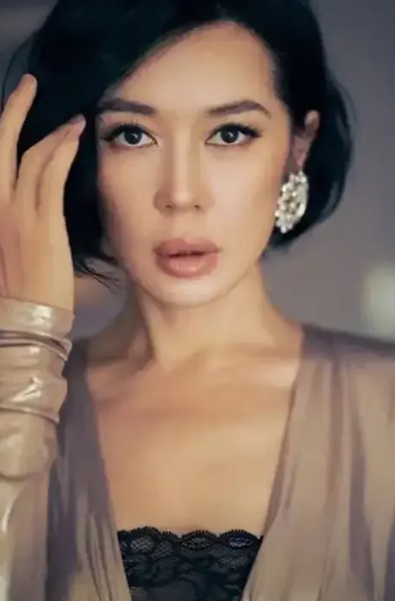 章子怡在综艺称：“我不认识余男”，还点评“她的演技并没有特别打动我”，徐峥力挺：