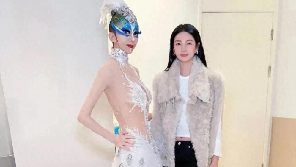 37岁张雨绮与杨丽萍同框，惊艳时尚对比与期待东方不败的演绎