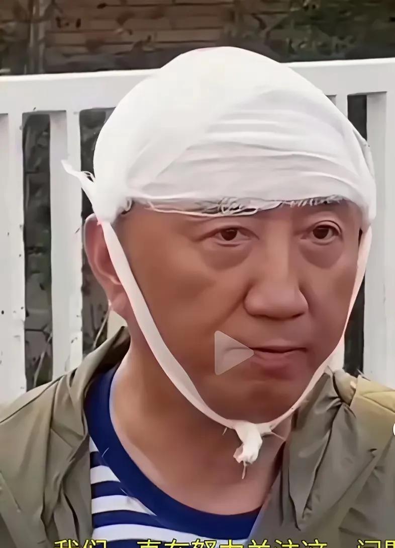 这个人受伤了。还是头部。
         在库尔斯克地区，这个人被乌克兰无人机
