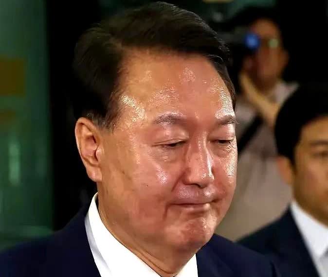 从韩国方面传出振奋人心的消息，韩国无人机总司令金龙大这时候突然被捕了，就意味着对
