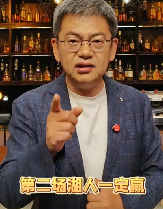 你同意吗？苏群谈湖人不敌森林狼：

“今天湖人犯了致命性的策略错误，让森林狼投进