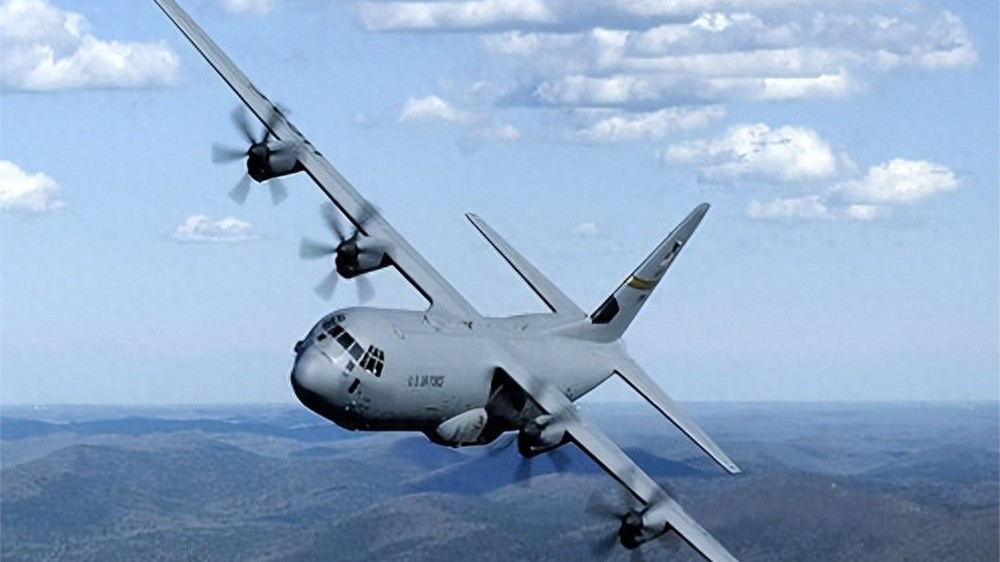 南亚大战一触即发！以色列战机突降印度，多国军队集结巴基斯坦