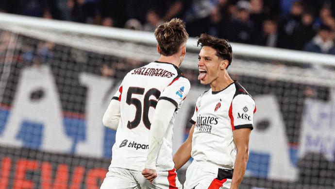 随着那不勒斯1-0险胜+AC米兰掉链子！意甲最新积分榜：4-7名差2分