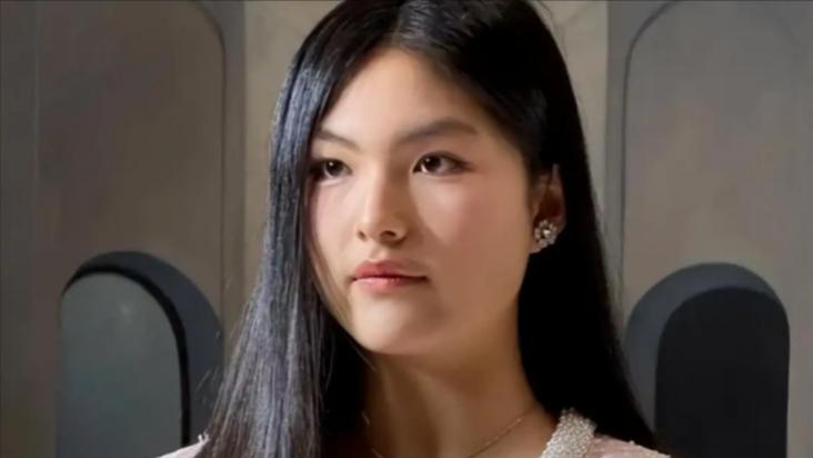 李湘王岳伦带15岁王诗龄亮相，站C位气场全开，贵气与少女感齐飞