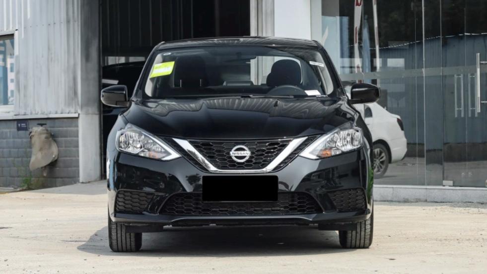 2026款轩逸经典开售！起售价8.09万，增配天窗减大屏，还砍掉蓝牙