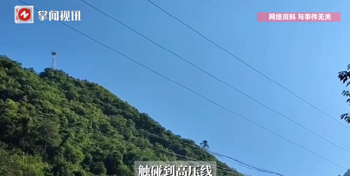 “不作就不会死！”近日，湖南永州，一男子在水库附近钓鱼时，拖拽鱼竿不小心触碰到了