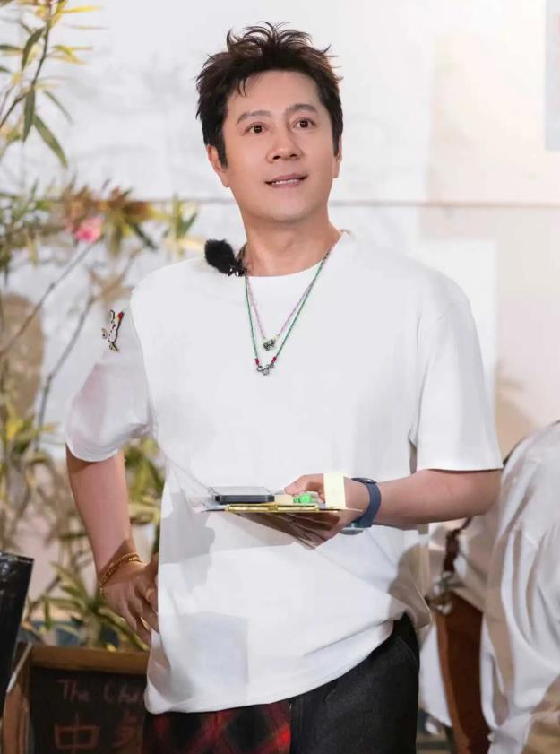 🎉《中餐厅》解锁新成就！首接海外婚宴订单，蔡国庆跨国做主理人
《中餐厅》迎来史