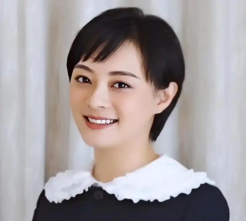 孙俪这次转型，  
比甄嬛传还狠！  
因为现在她连妆都不化了！
看看新剧《乌云