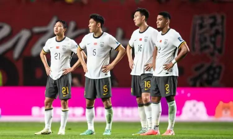 国亚洲区世界杯预选赛国足生死战主场对阵小组第二的澳大利亚，19点开赛，锋线今天韦