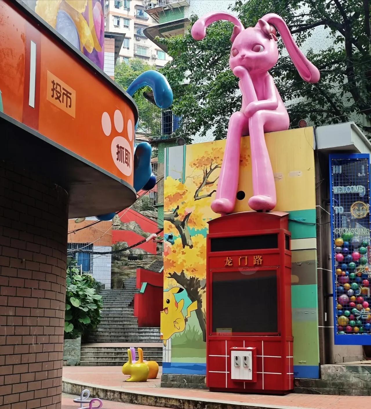 老人有时候就是这样，固执地认定一件事。



我89岁的婆婆最近就认定邻居欠了她